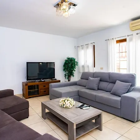 Valeria With Private Heated Pool Hot Tub And Childrens Play Area *