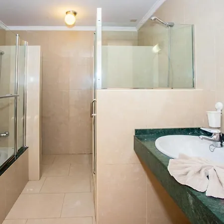 Villa Valeria With Private Heated Pool Hot Tub And Childrens Play Area *