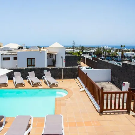 Vila Valeria With Private Heated Pool Hot Tub And Childrens Play Area Playa Blanca (Lanzarote)