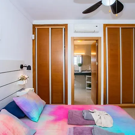 Vila Valeria With Private Heated Pool Hot Tub And Childrens Play Area *