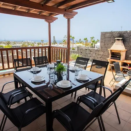 Vila Valeria With Private Heated Pool Hot Tub And Childrens Play Area *